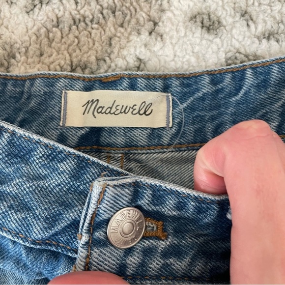 Madewell relaxed fit denim shorts - Picture 3 of 4
